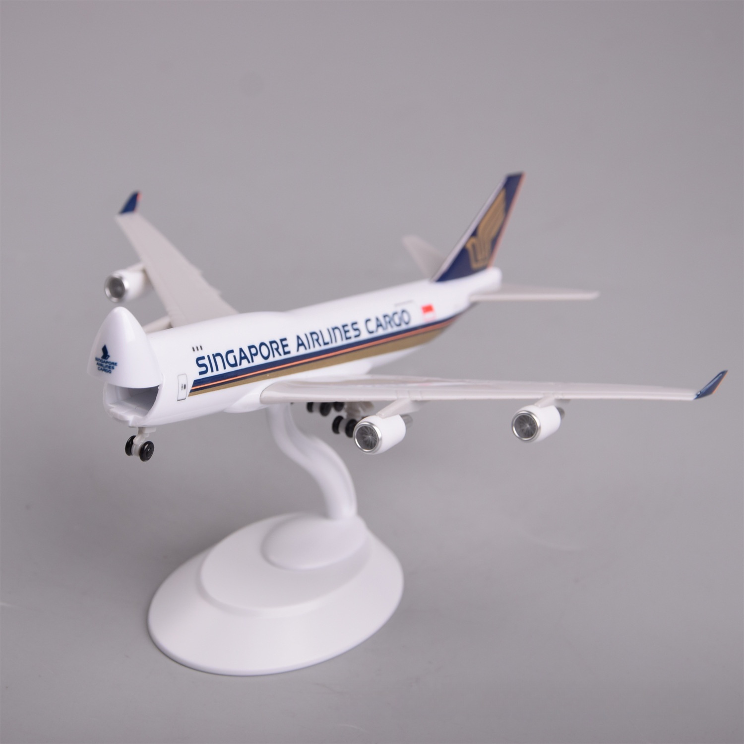 20-сантиметровая модель самоле – обзор и цена Model Airplane Plastic